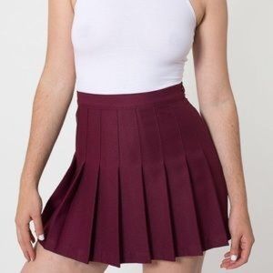 S, M AMERICAN APPAREL PLEATED SKIRT MAROON